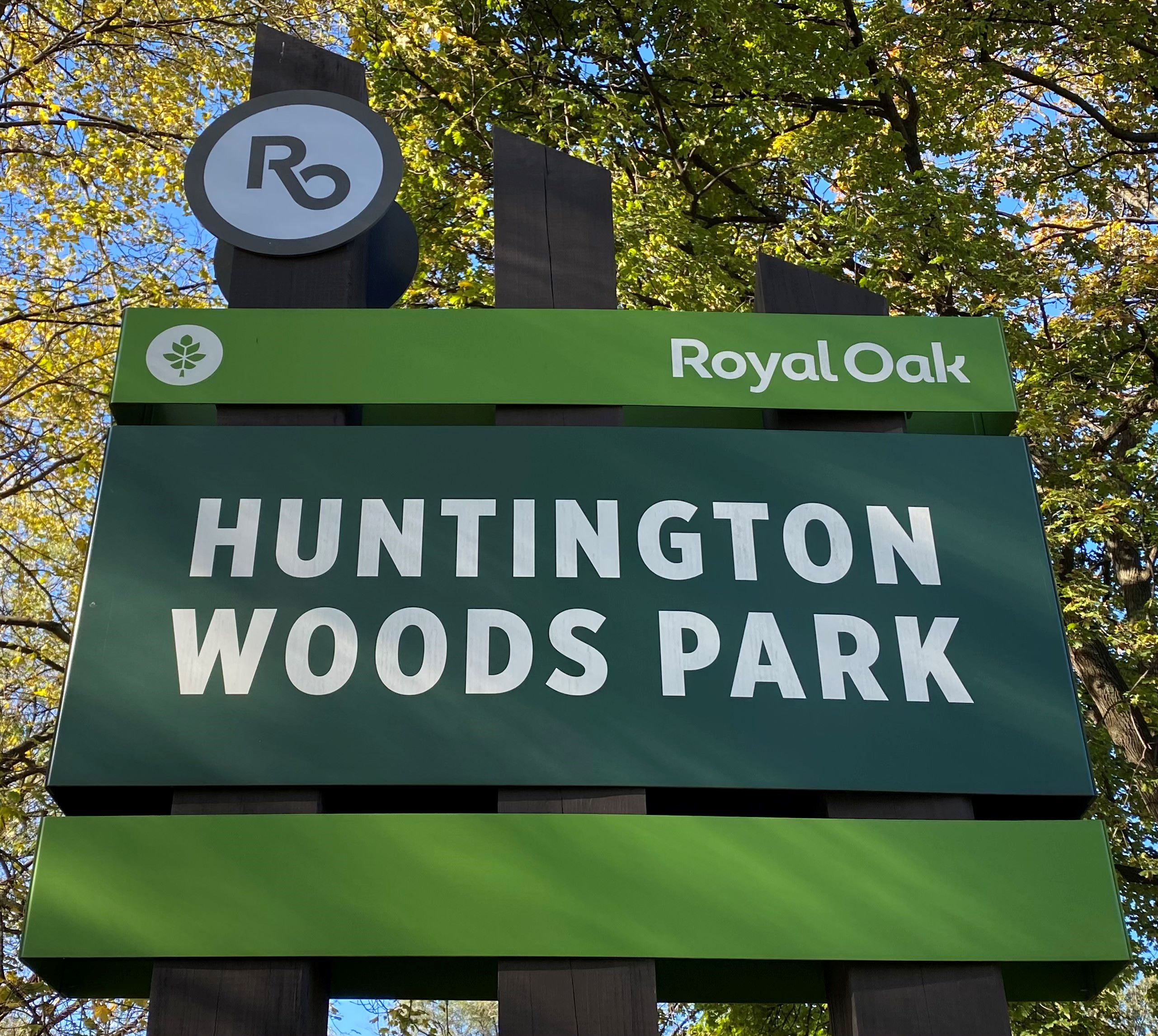 Huntington_Woods_Park_Sign