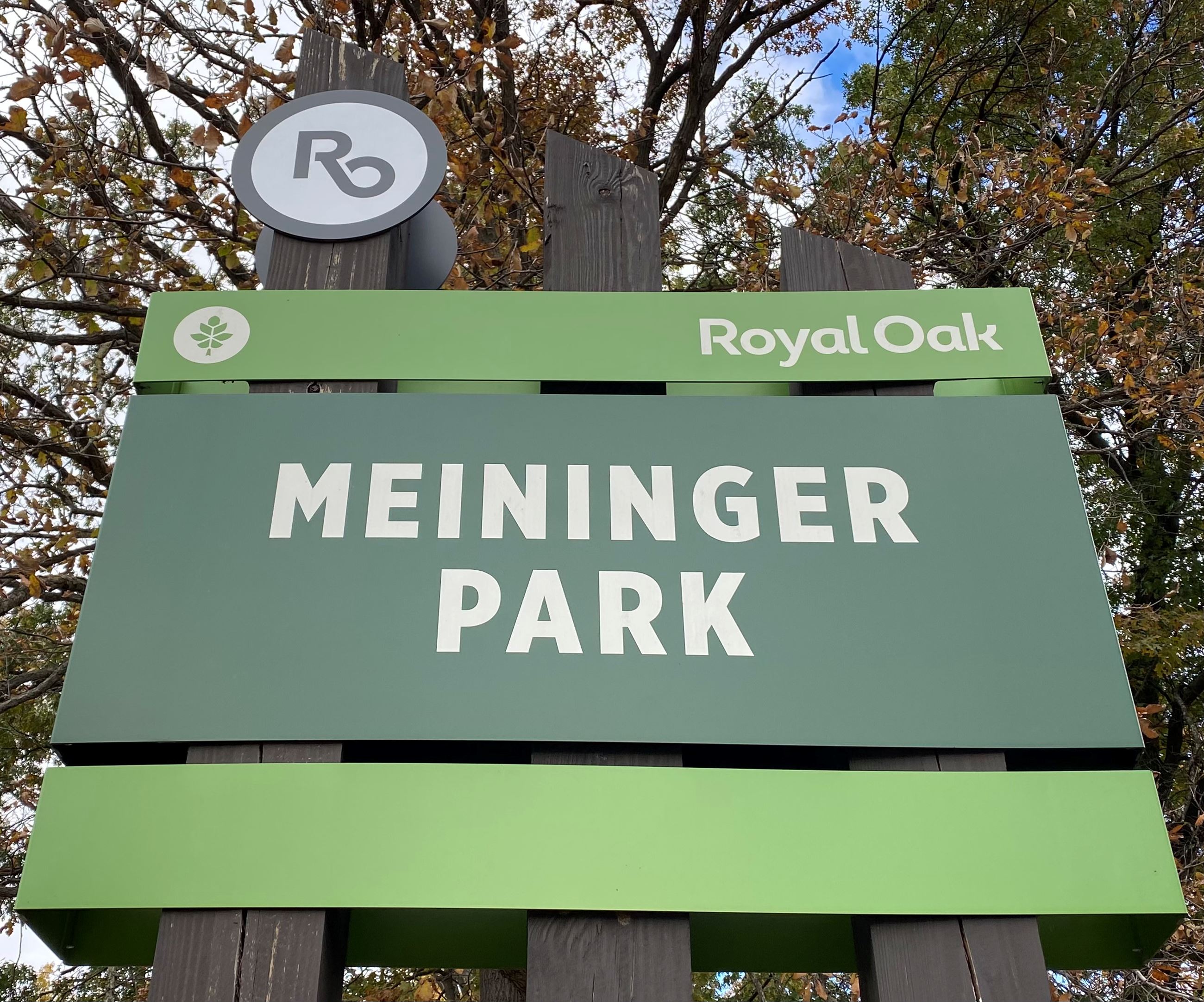 Meininger_Park_Sign